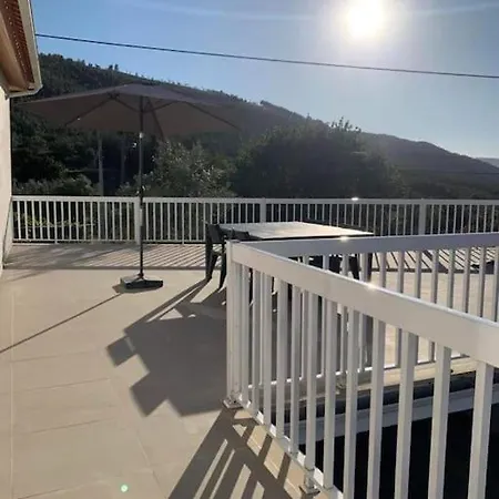 Hébergement de vacances Cantinho De Vale Maior *